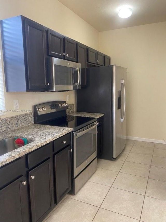 17194 SW 93 St, Unit 17194, Kendall, FL 33196 Photo