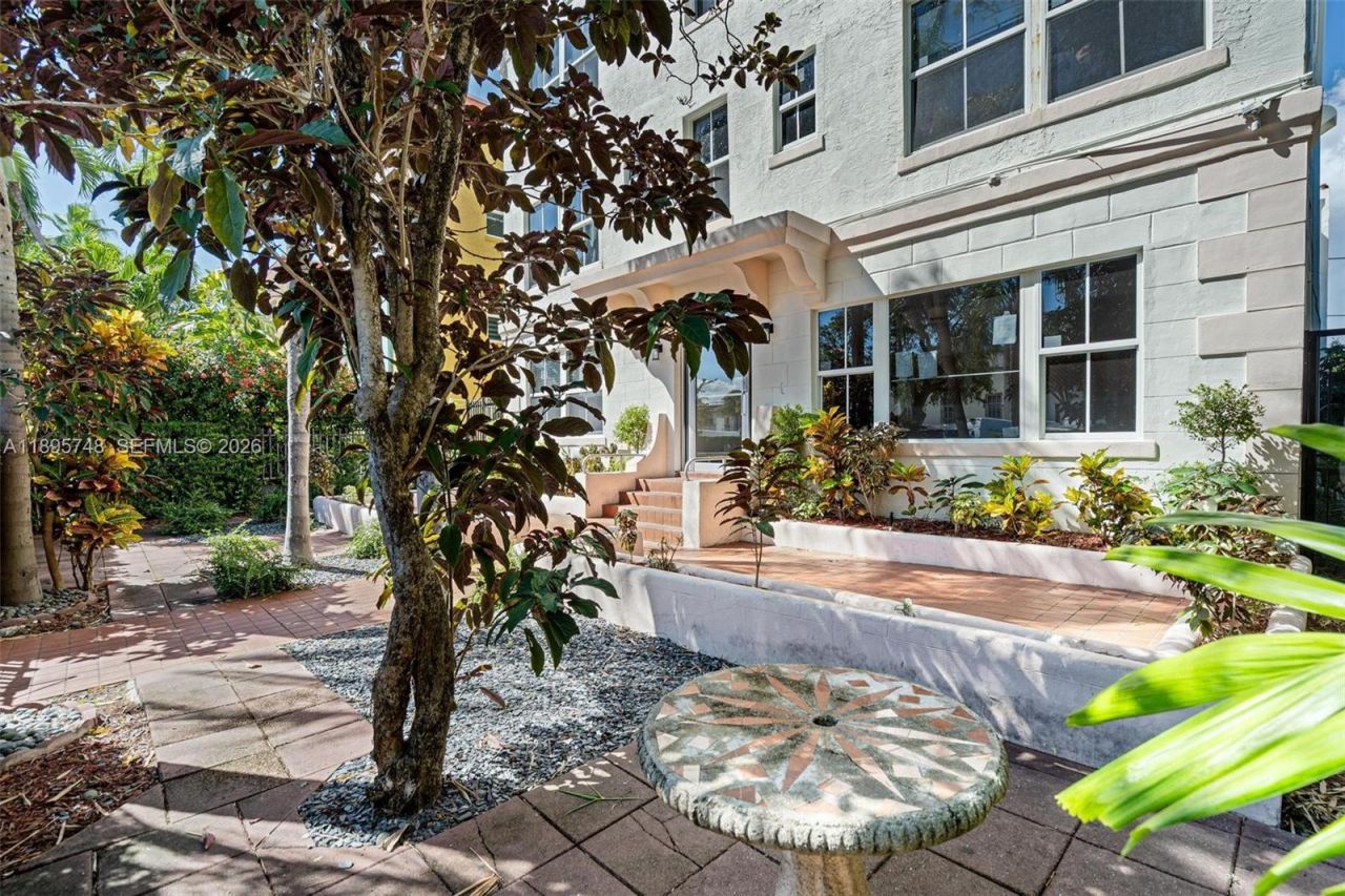 1320 Drexel Ave, Unit 200, Miami Beach, FL 33139 Photo