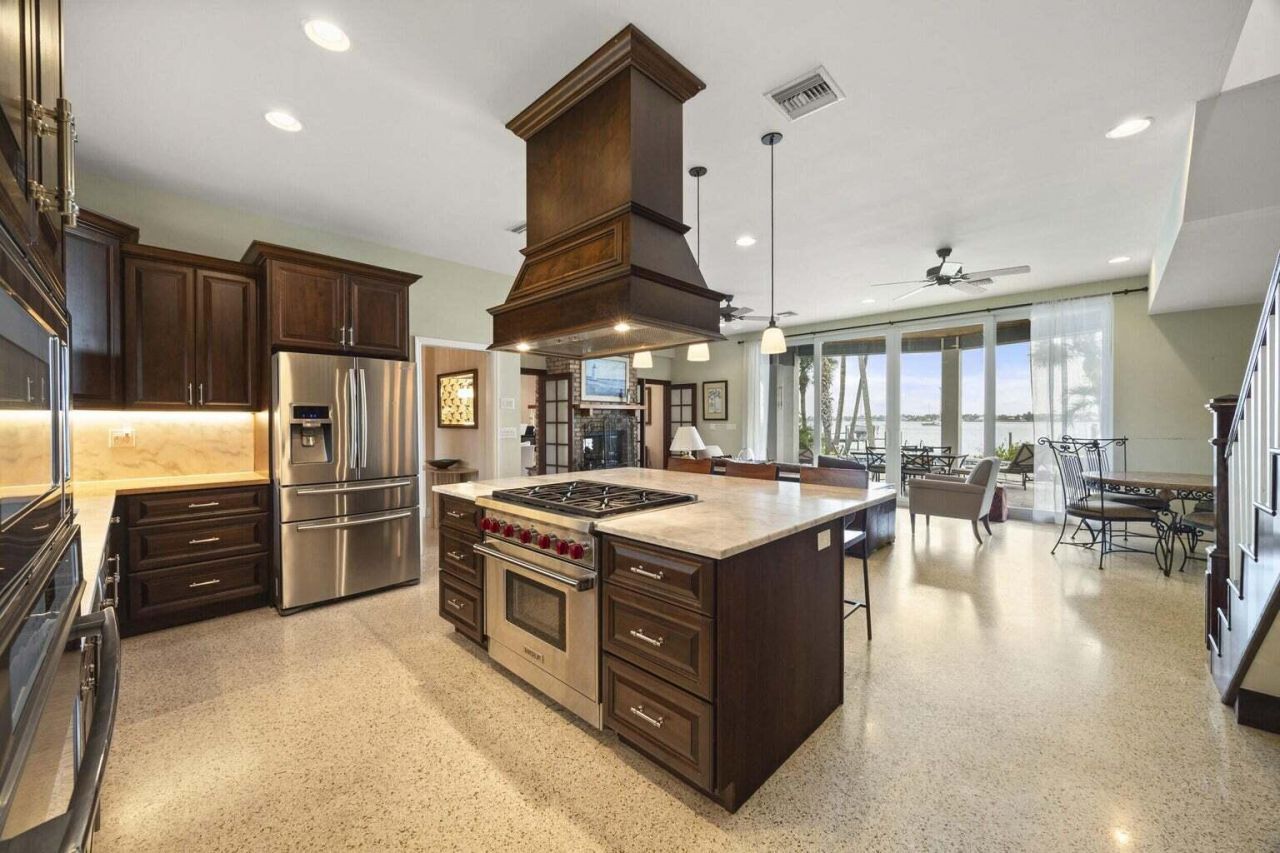 1009 NW Terrace Road, Stuart, FL 34994 Photo