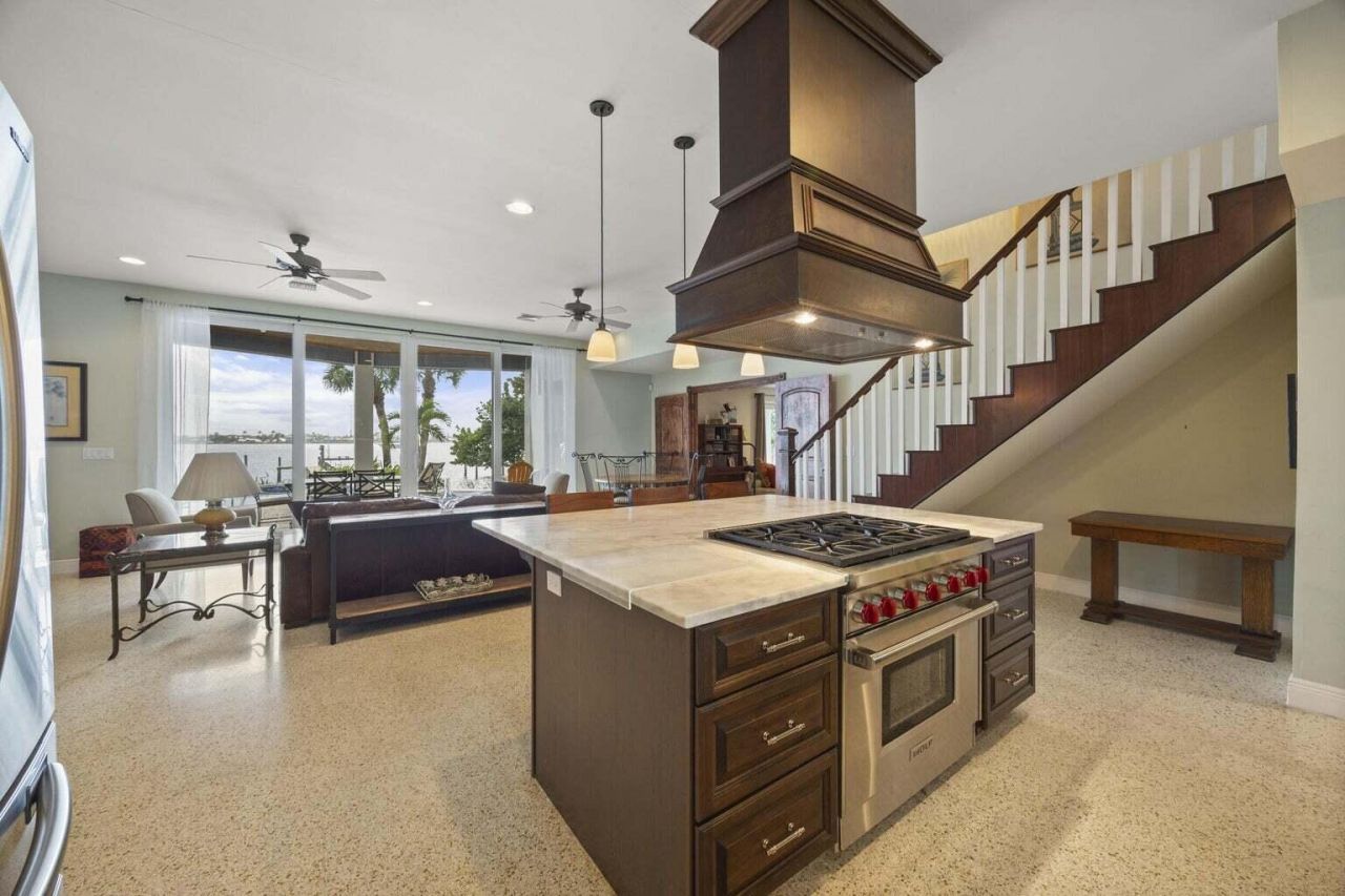 1009 NW Terrace Road, Stuart, FL 34994 Photo