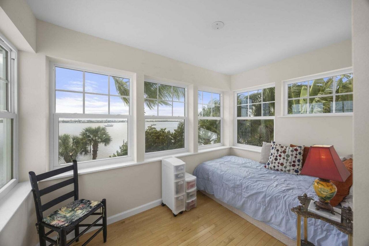 1009 NW Terrace Road, Stuart, FL 34994 Photo