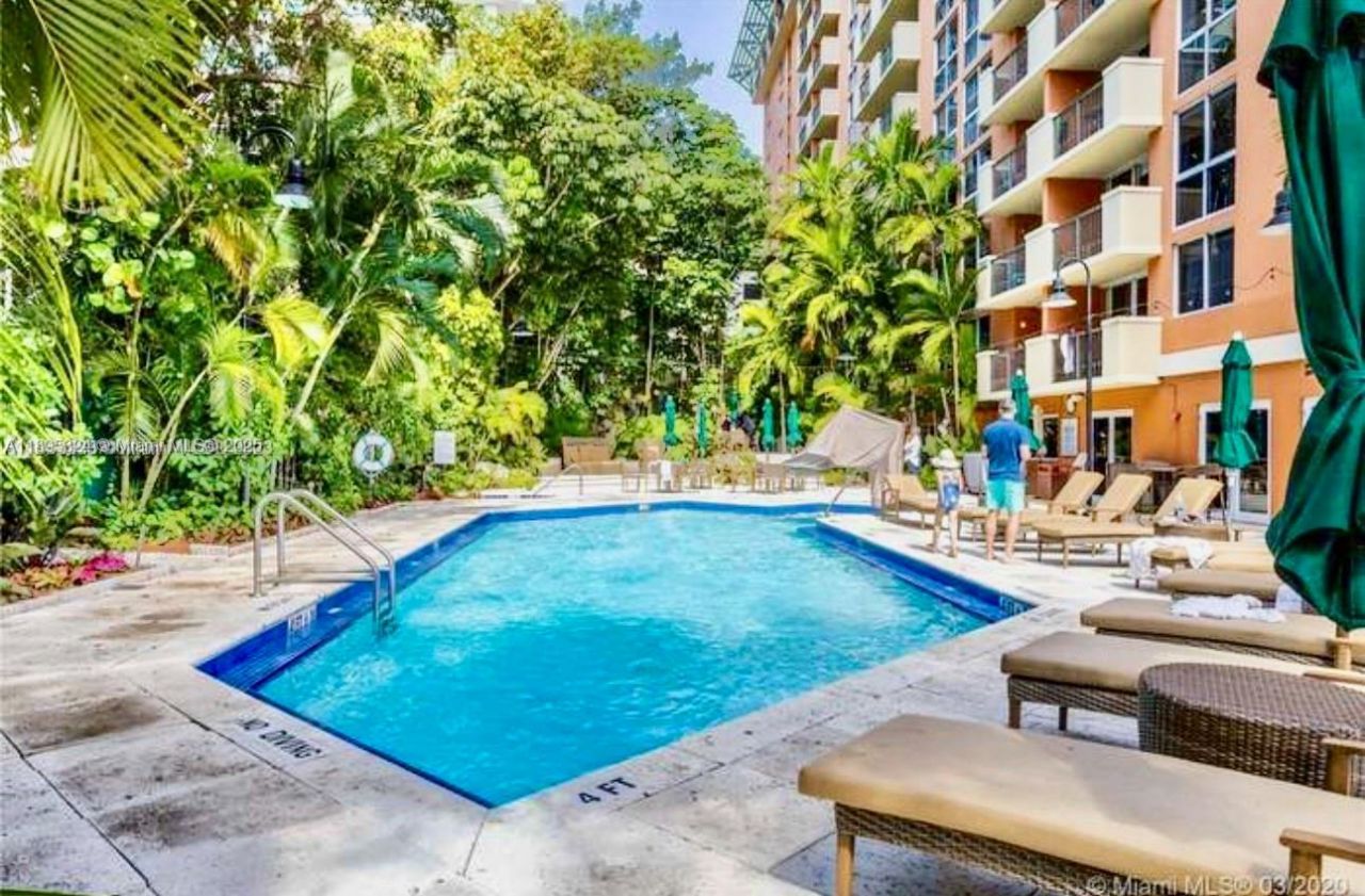 2951 S Bayshore Dr, Unit 603, Miami, FL 33133 Photo