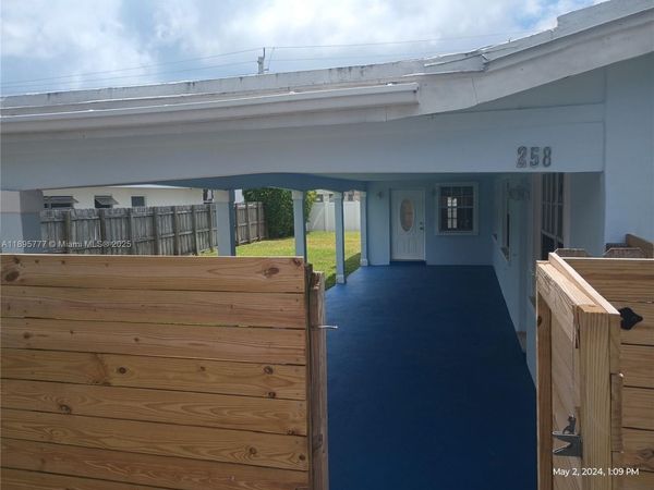 258 Neptune Ave, Unit N, Lauderdale By The Sea, FL 33308