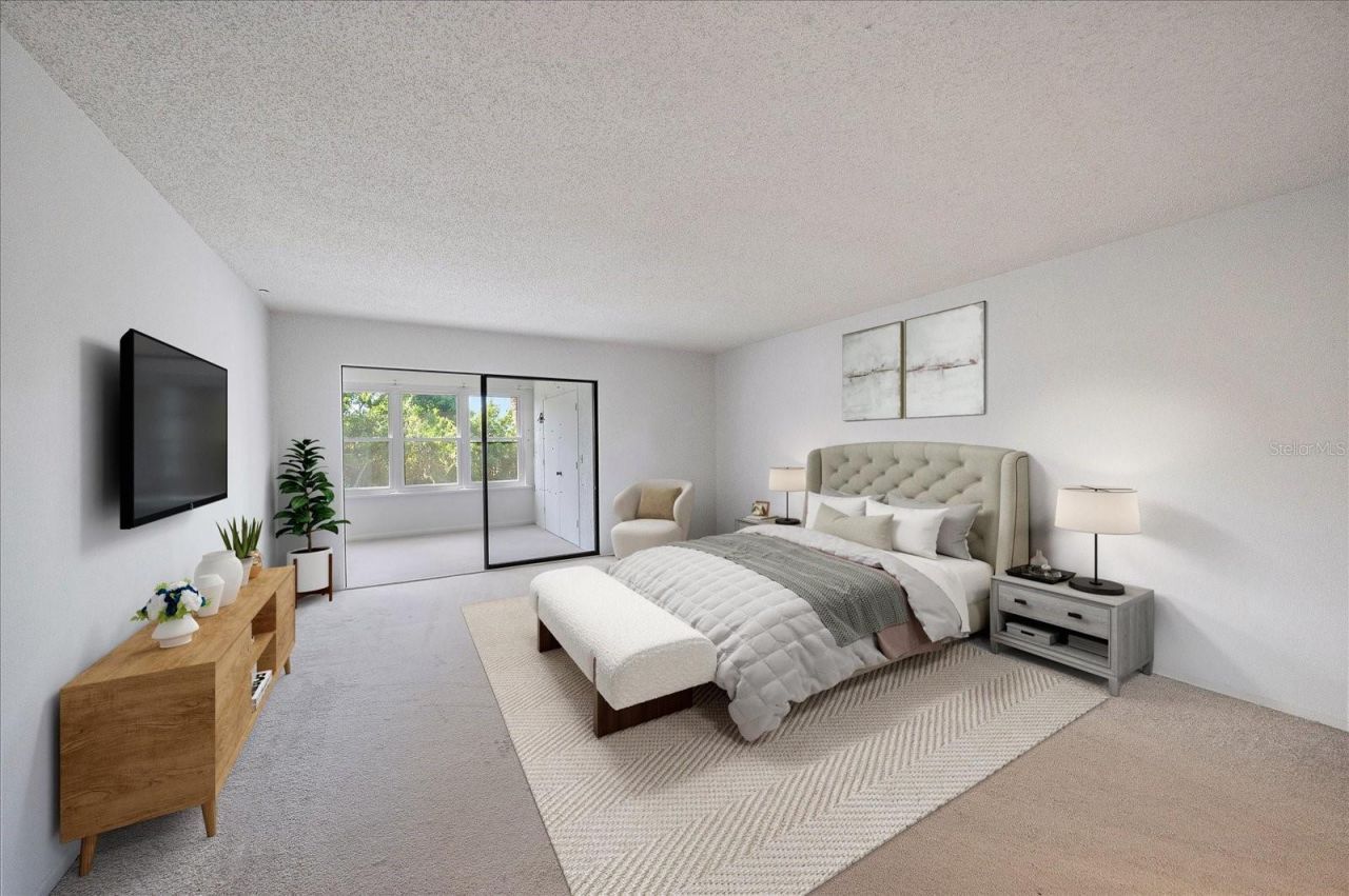 182 Pineneedle Drive, Bradenton, FL 34210 Photo