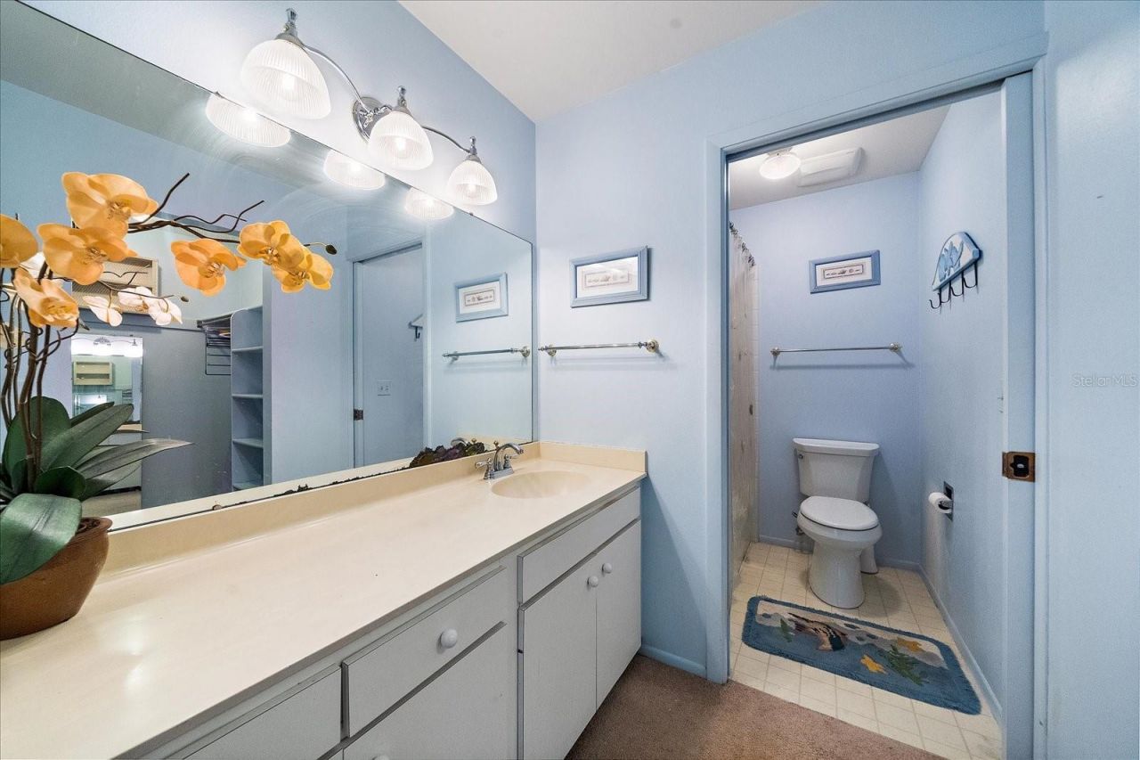 182 Pineneedle Drive, Bradenton, FL 34210 Photo