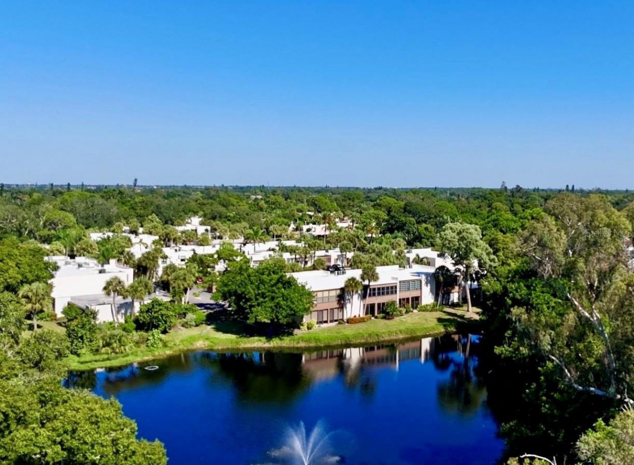 182 Pineneedle Drive, Bradenton, FL 34210 Photo
