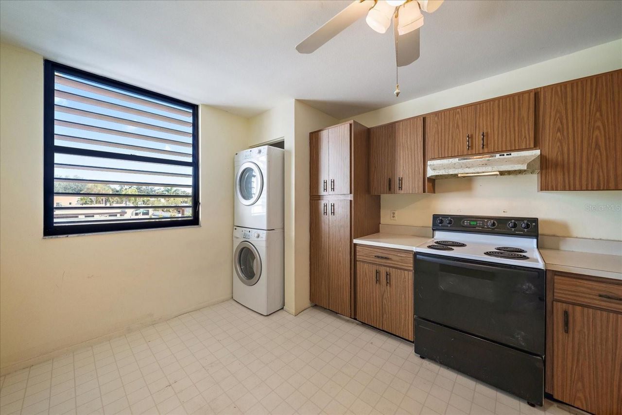 182 Pineneedle Drive, Bradenton, FL 34210 Photo