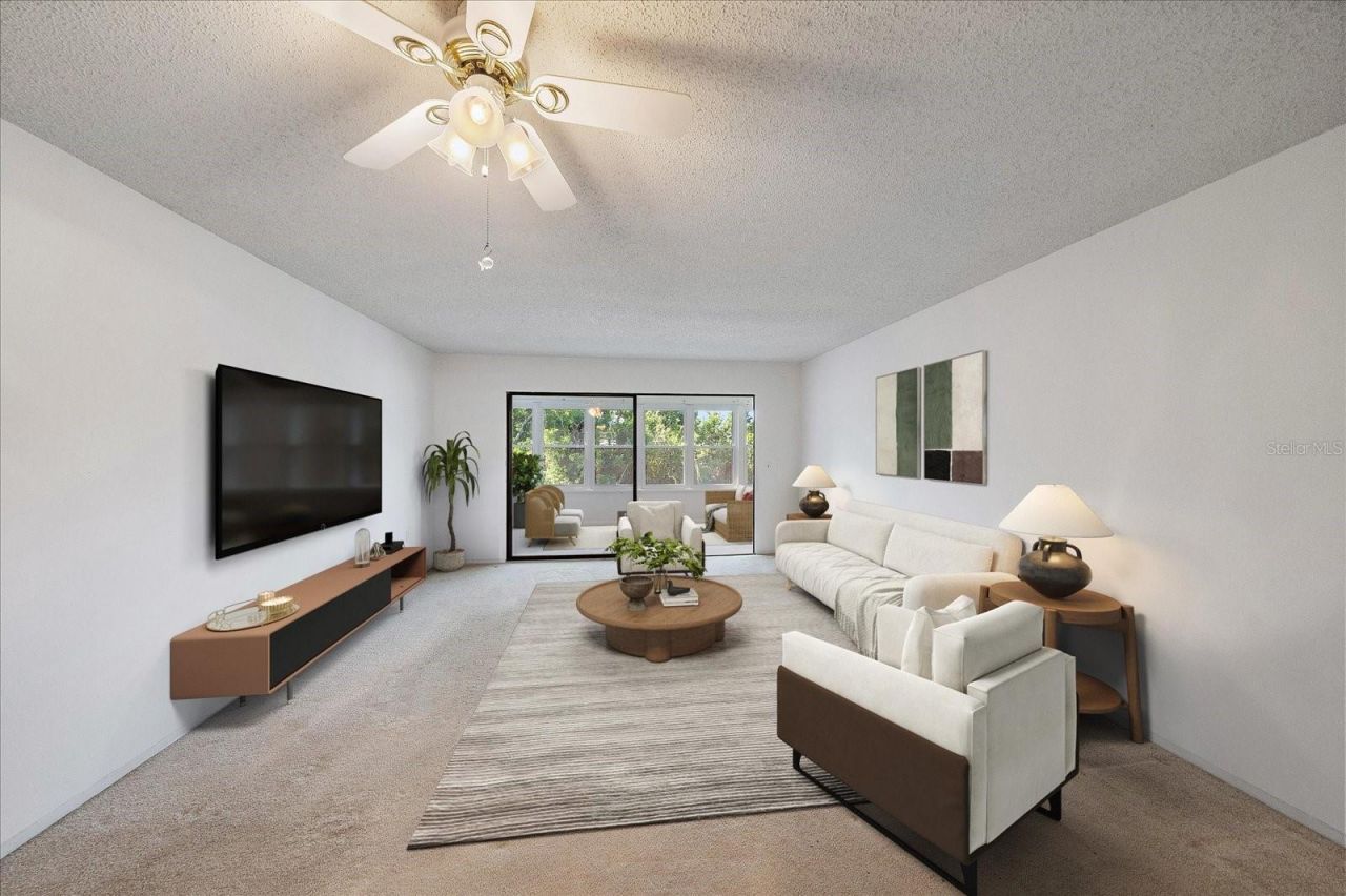 182 Pineneedle Drive, Bradenton, FL 34210 Photo