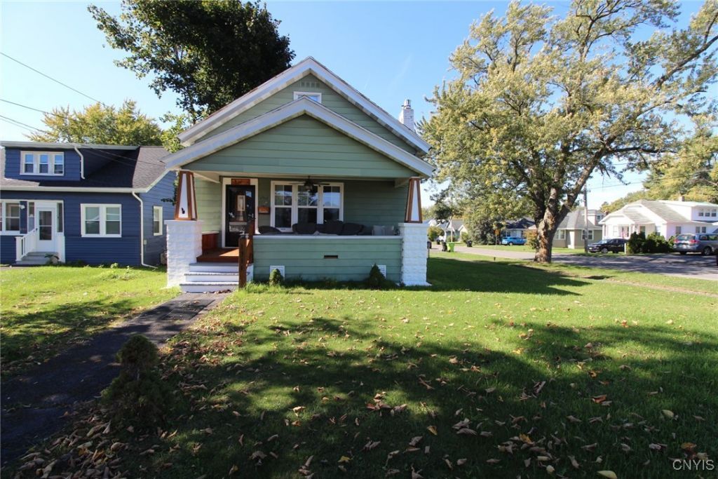 1911 Brewerton Road, Syracuse, NY 13211 Main Photo