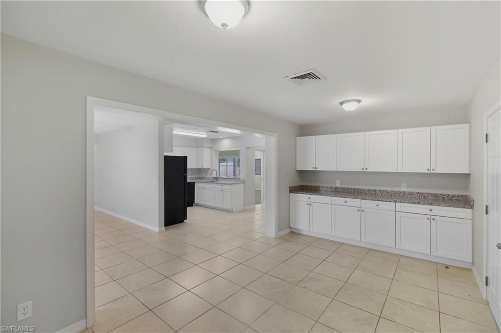 728 Tower Dr, Cape Coral, FL 33904 Photo