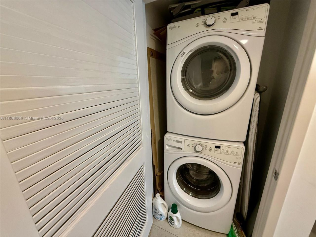 400 Sunny Isles Blvd, Unit 916, Sunny Isles Beach, FL 33160 Photo