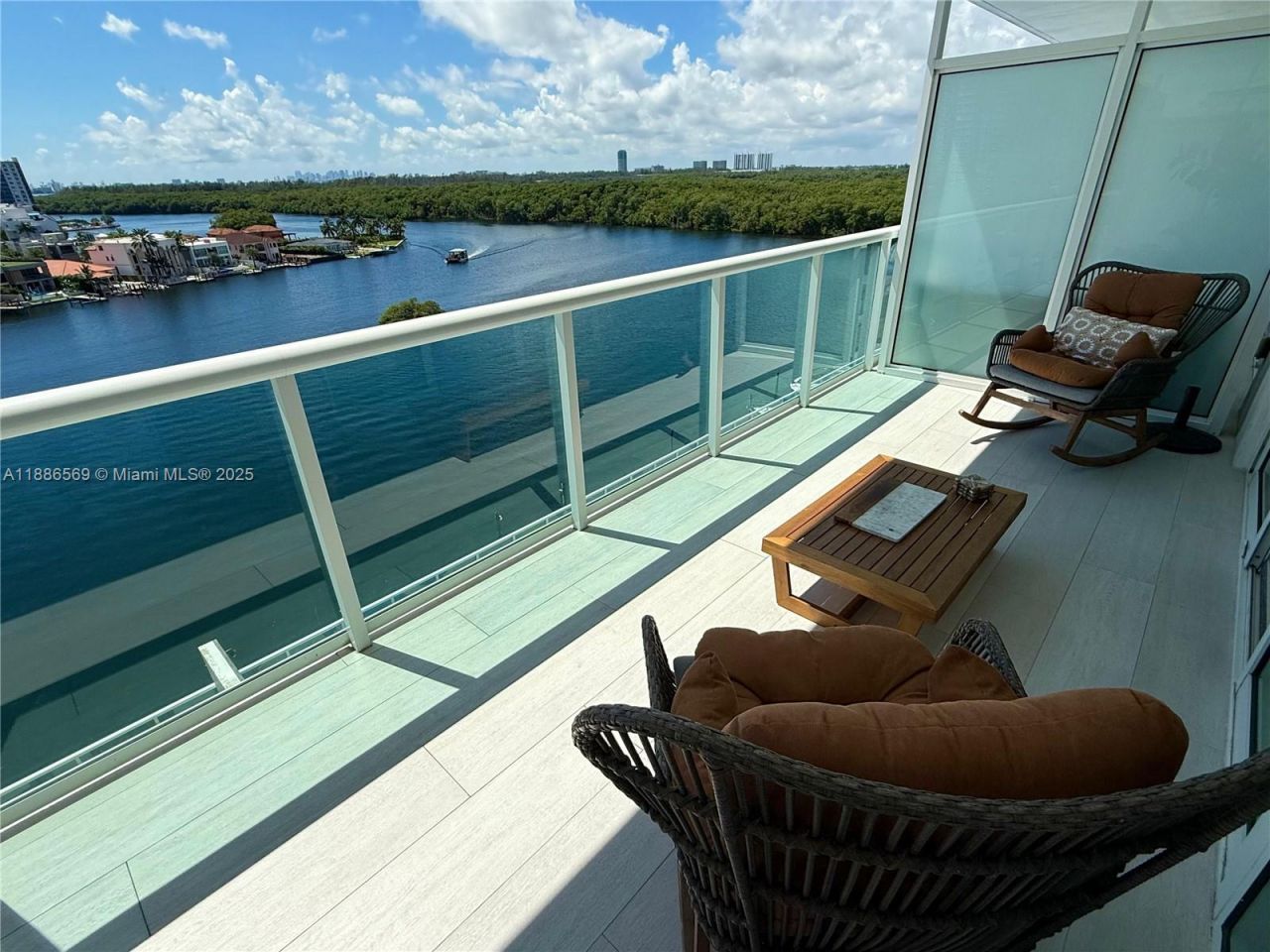 400 Sunny Isles Blvd, Unit 916, Sunny Isles Beach, FL 33160 Photo