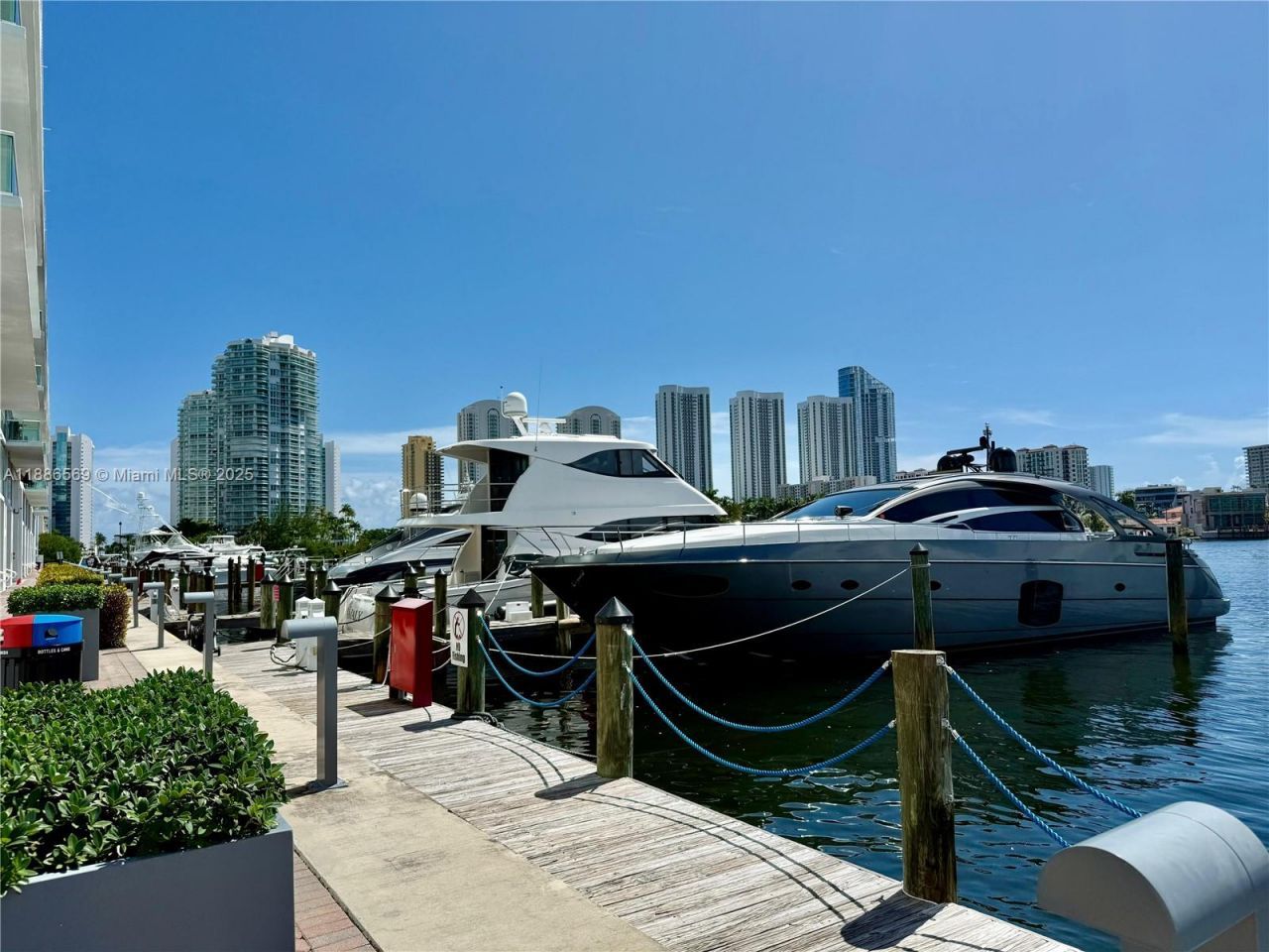 400 Sunny Isles Blvd, Unit 916, Sunny Isles Beach, FL 33160 Photo