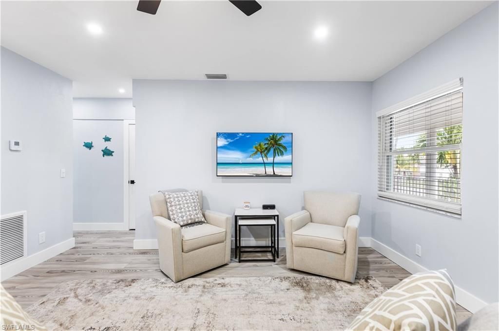 940 3rd St S, Unit 204, Naples, FL 34102 Photo