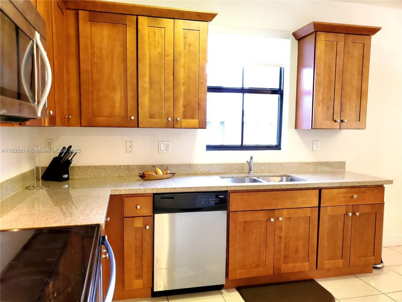 9731 NW 10th Ter, Miami, FL 33172 Photo