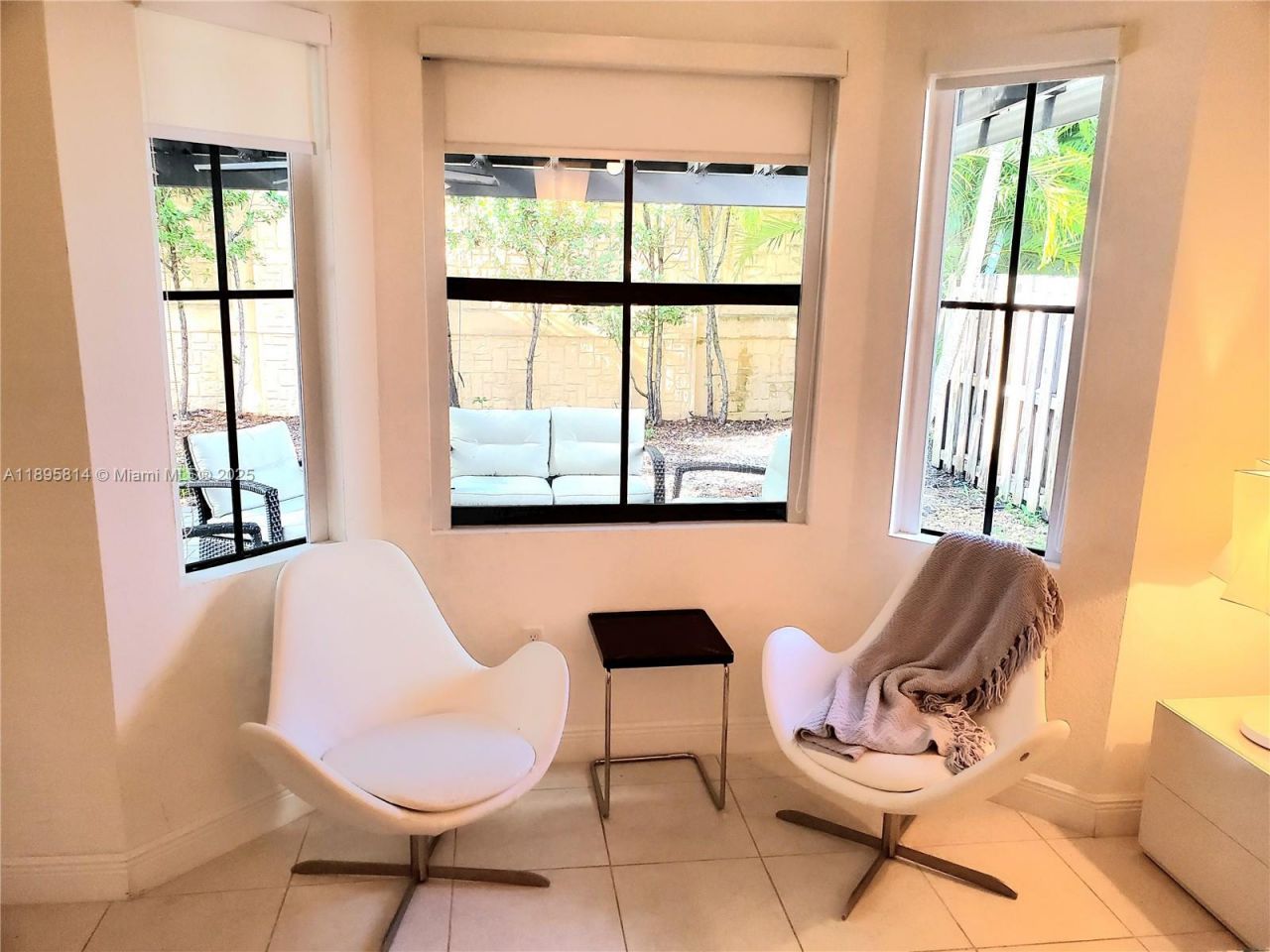 9731 NW 10th Ter, Miami, FL 33172 Photo