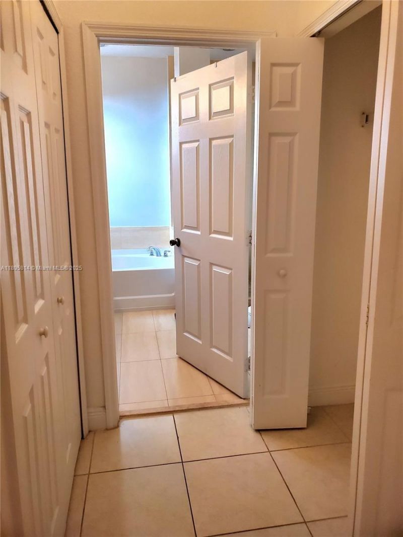 9731 NW 10th Ter, Miami, FL 33172 Photo