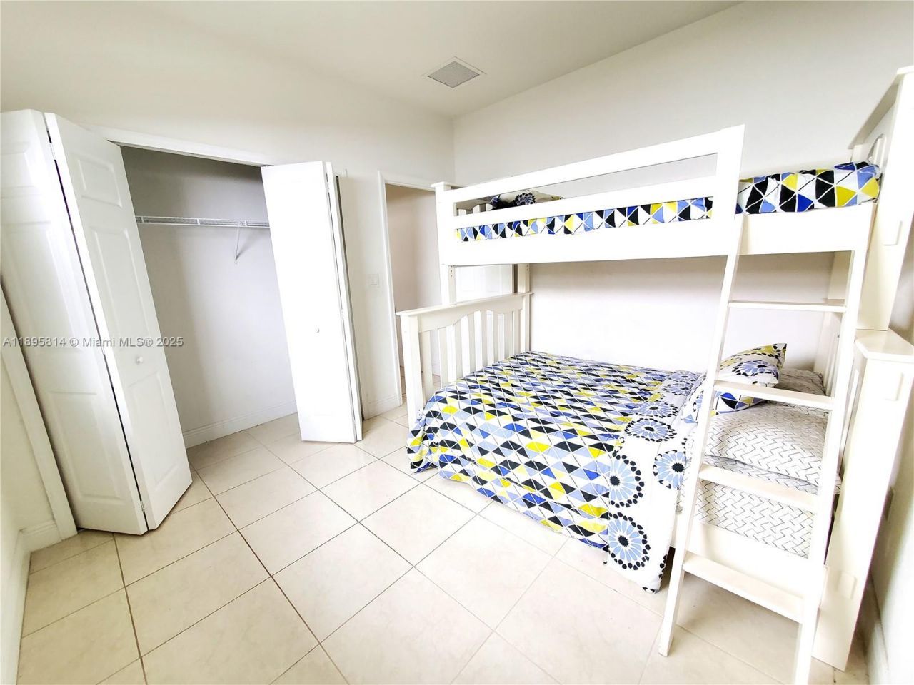 9731 NW 10th Ter, Miami, FL 33172 Photo