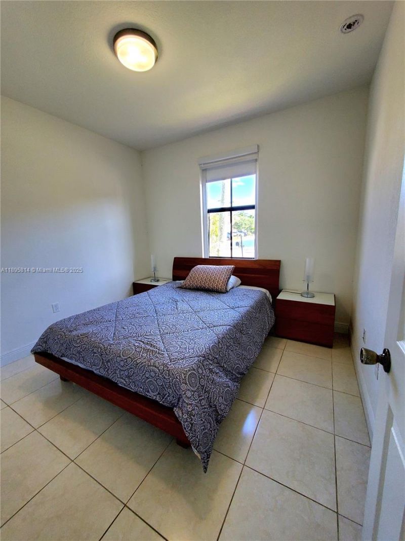 9731 NW 10th Ter, Miami, FL 33172 Photo