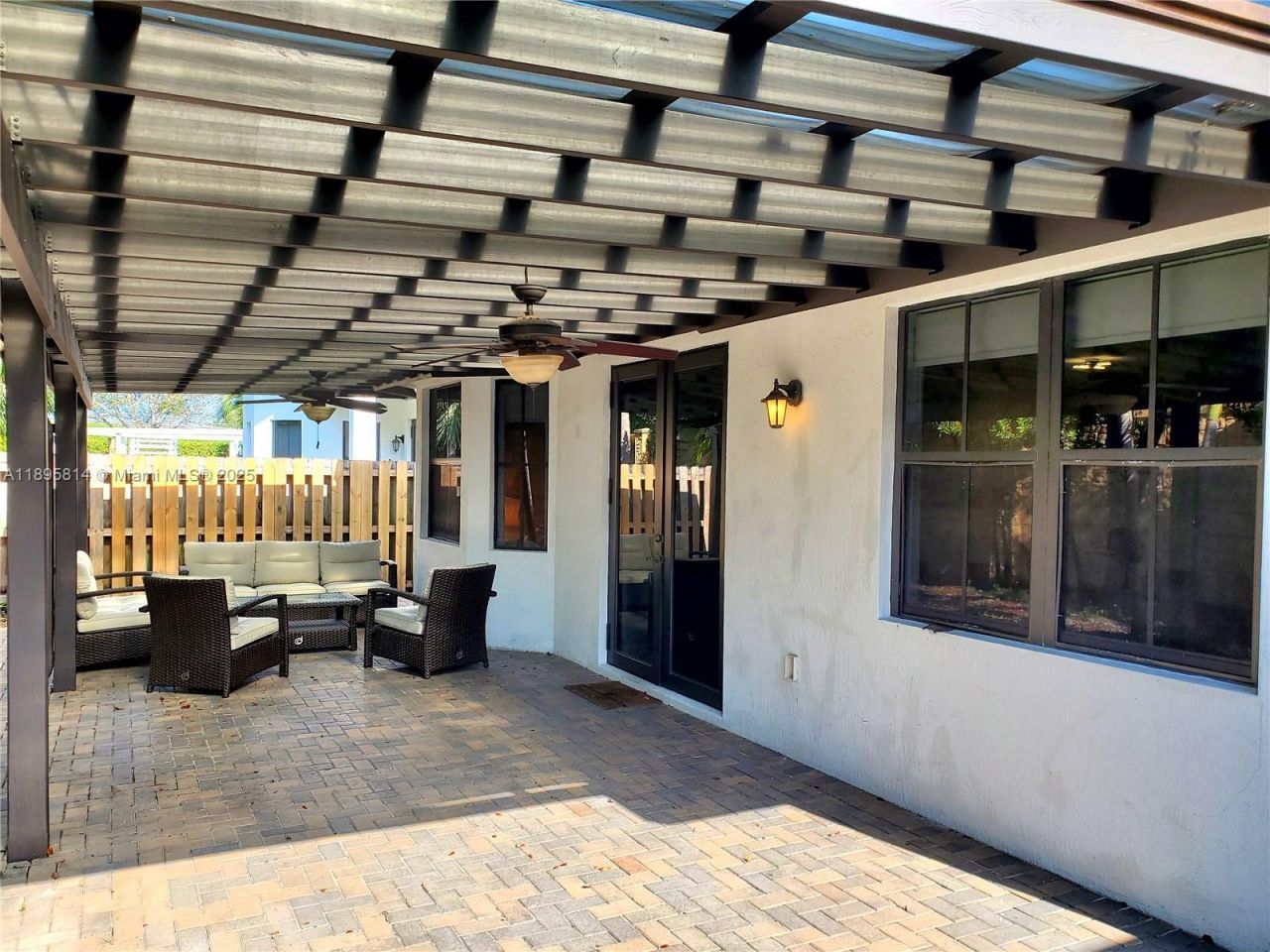 9731 NW 10th Ter, Miami, FL 33172 Photo