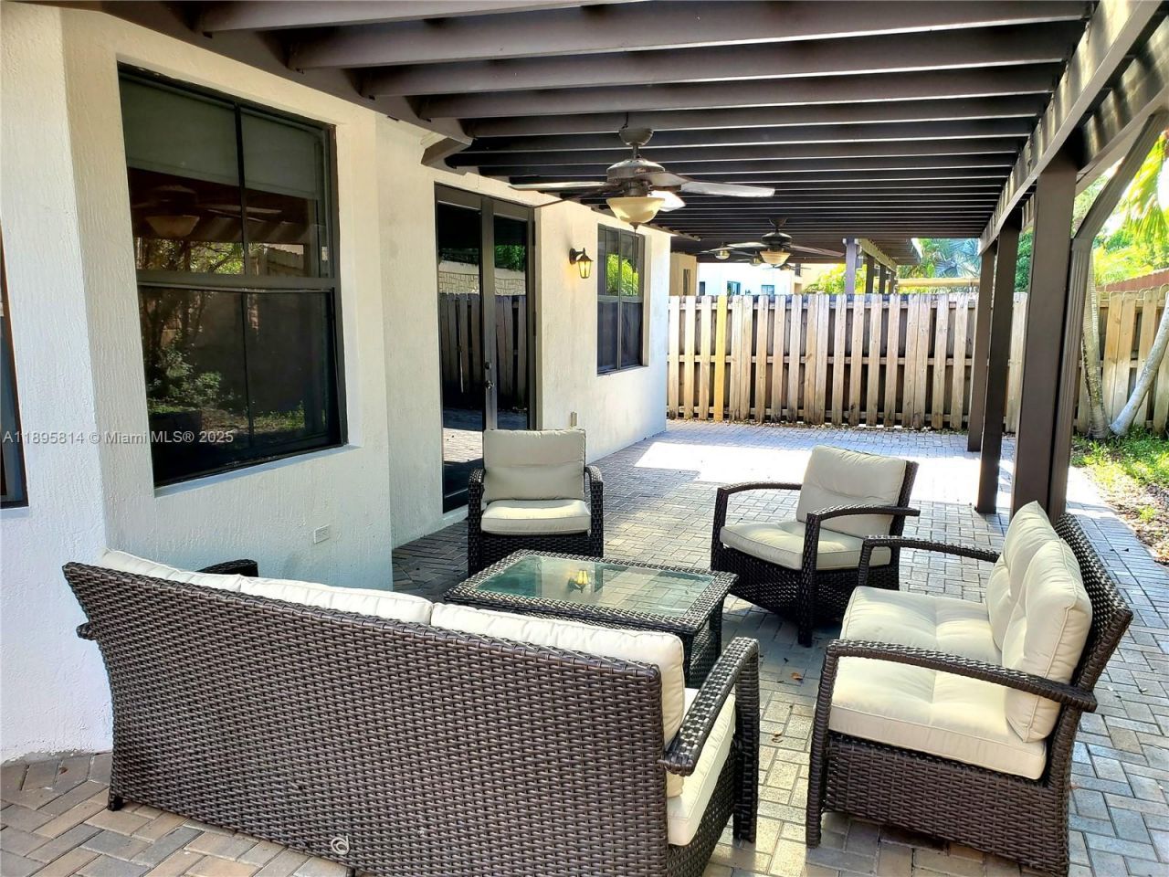 9731 NW 10th Ter, Miami, FL 33172 Photo