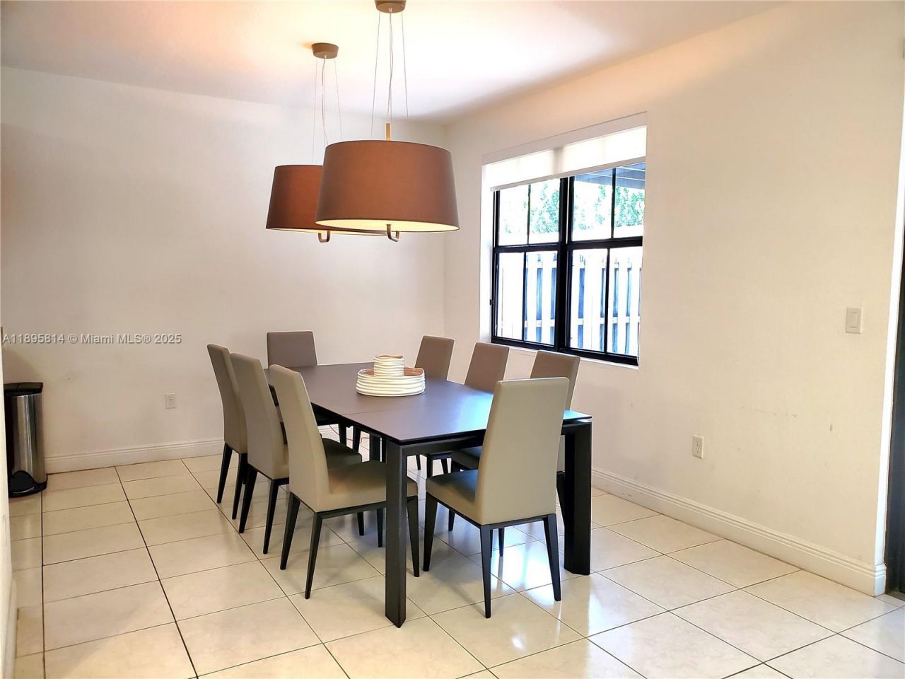 9731 NW 10th Ter, Miami, FL 33172 Photo