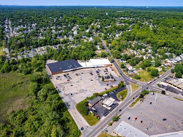 220 East Ashland Street, Brockton, MA 02302