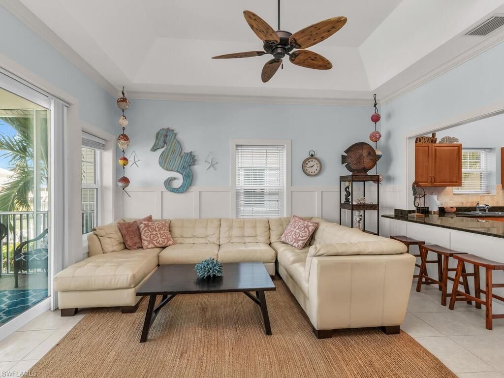 366 Angler Dr, Unit 1602, Goodland, FL 34140 Photo