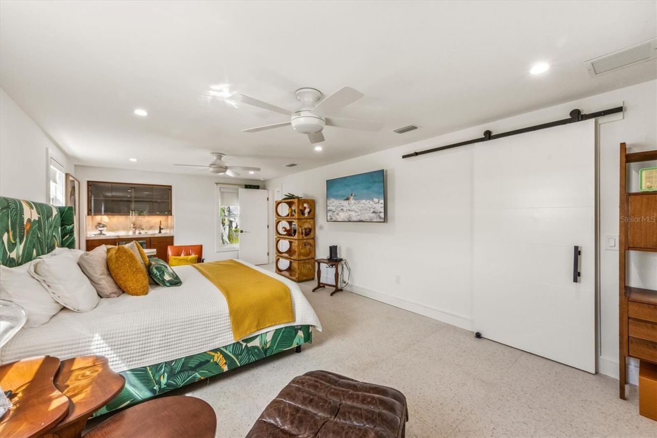 505 65th Street, Holmes Beach, FL 34217 Photo