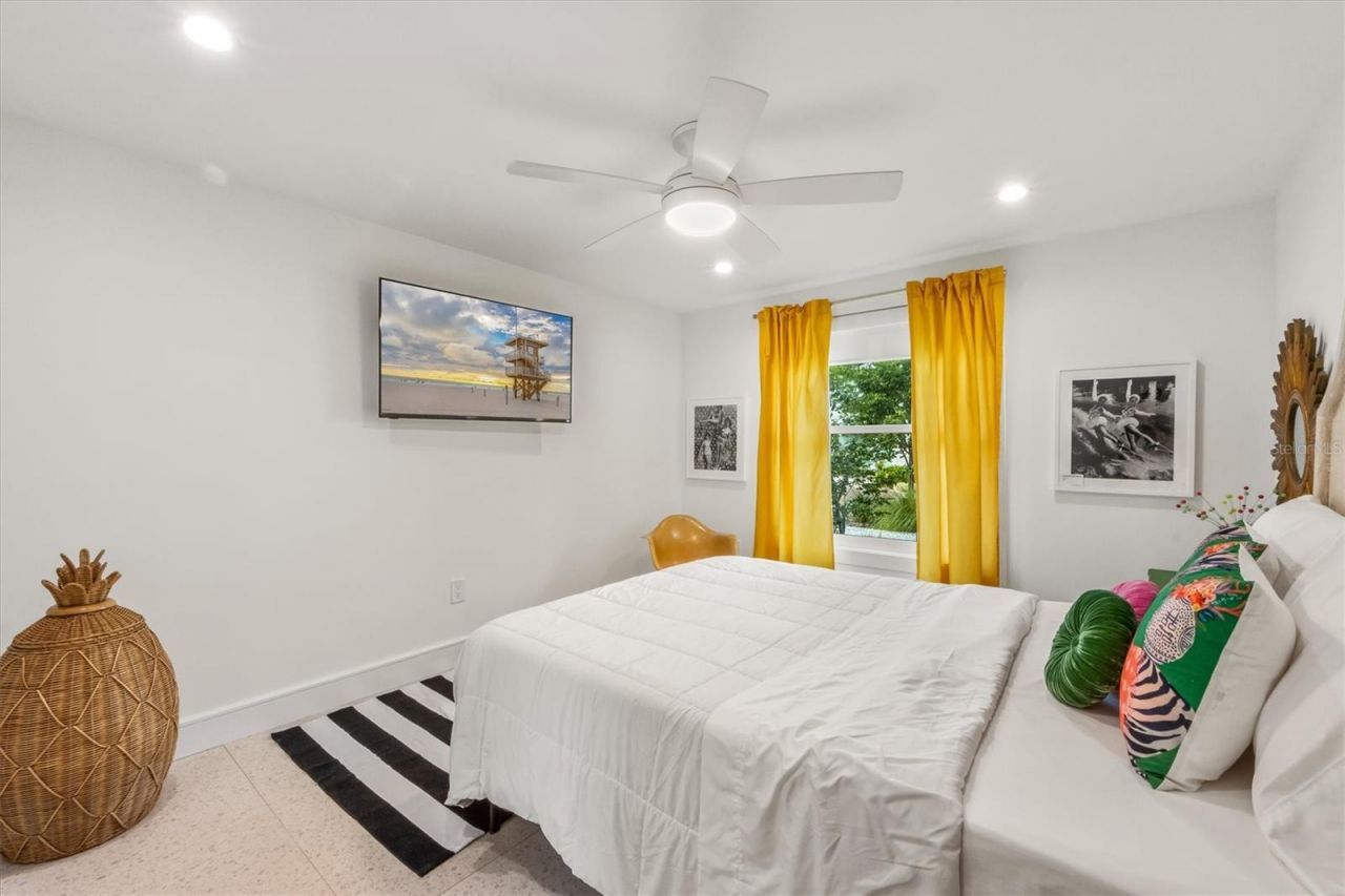 505 65th Street, Holmes Beach, FL 34217 Photo