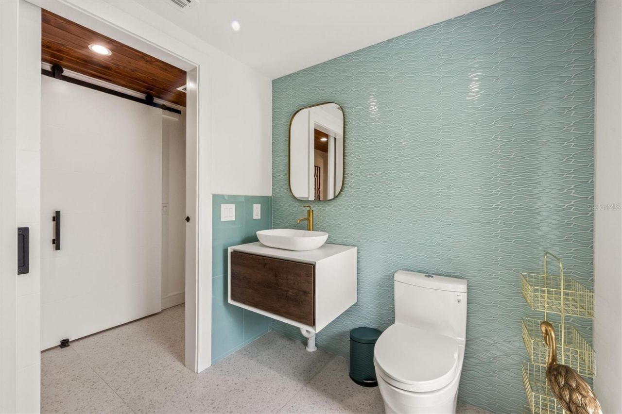 505 65th Street, Holmes Beach, FL 34217 Photo