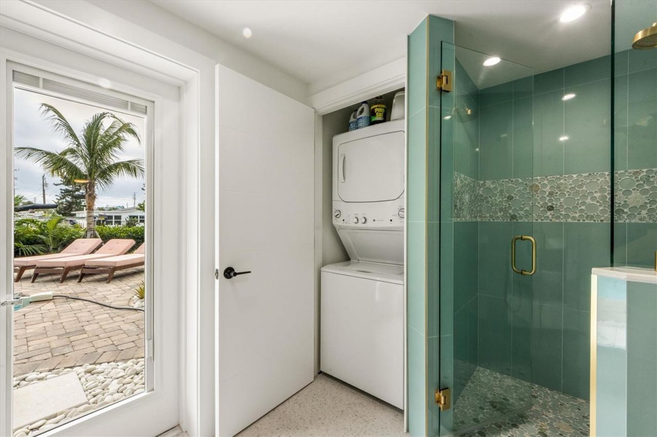 505 65th Street, Holmes Beach, FL 34217 Photo