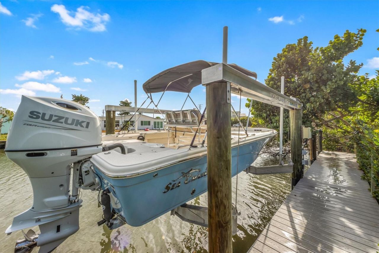 505 65th Street, Holmes Beach, FL 34217 Photo