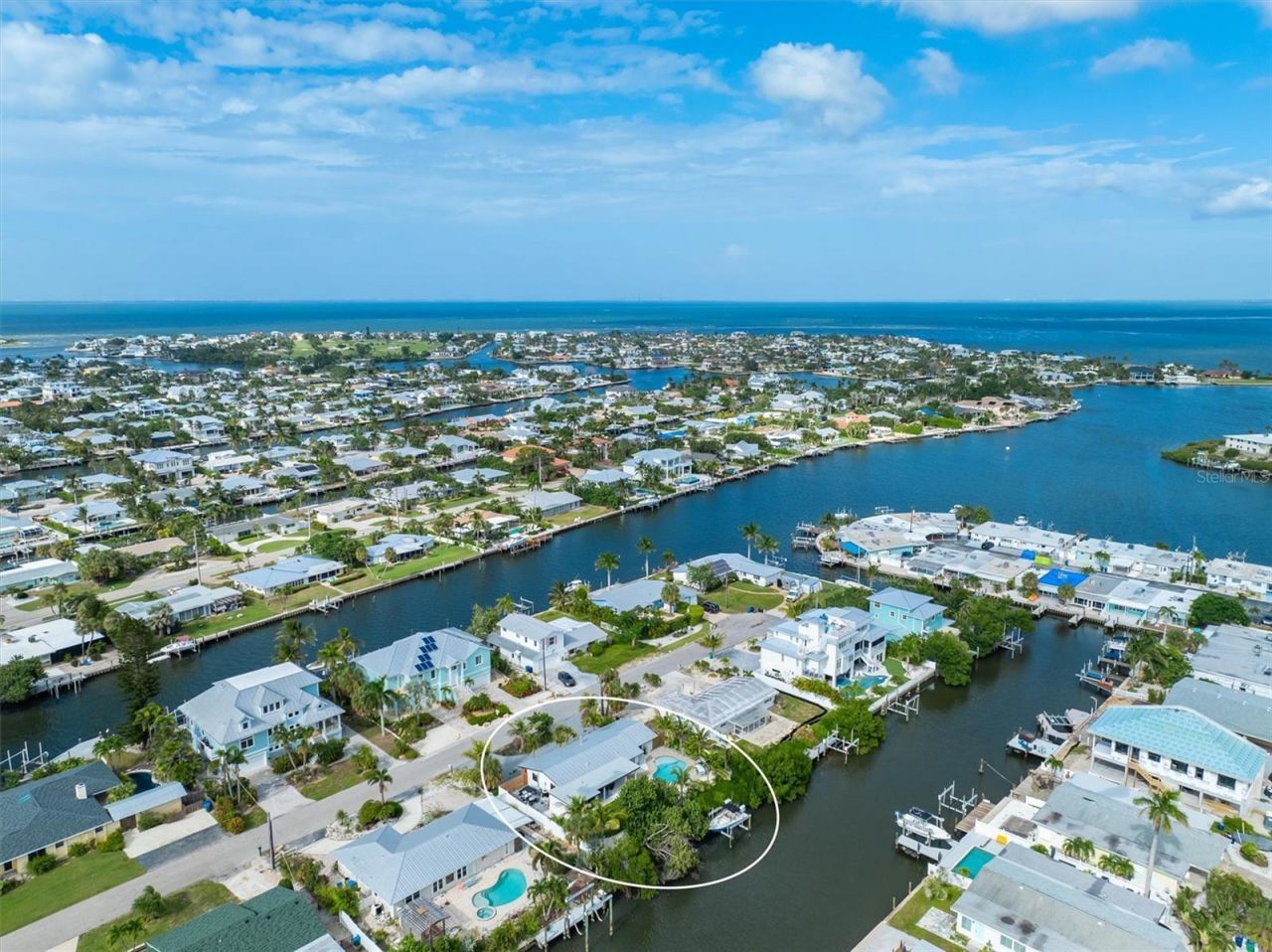 505 65th Street, Holmes Beach, FL 34217 Photo