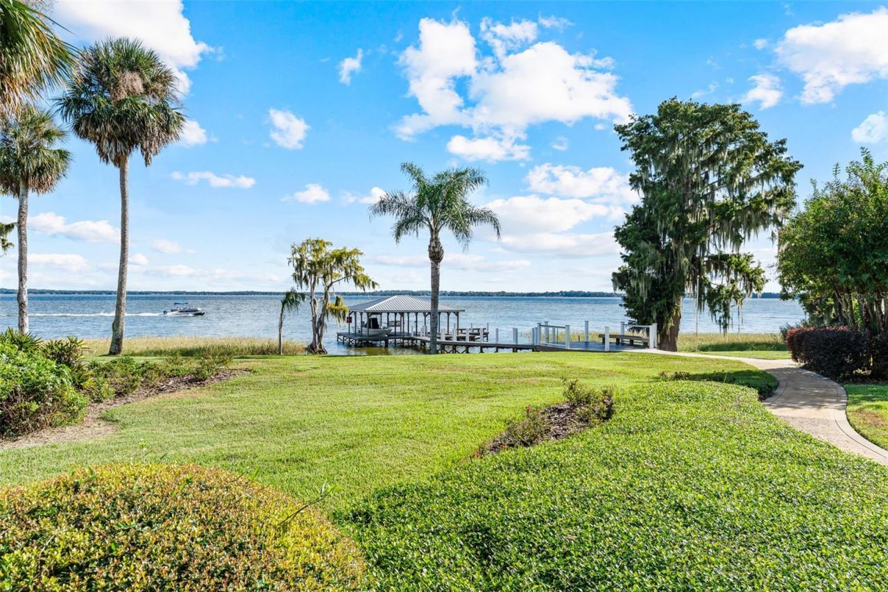 30215 Redtree Drive, Leesburg, FL 34748 Photo
