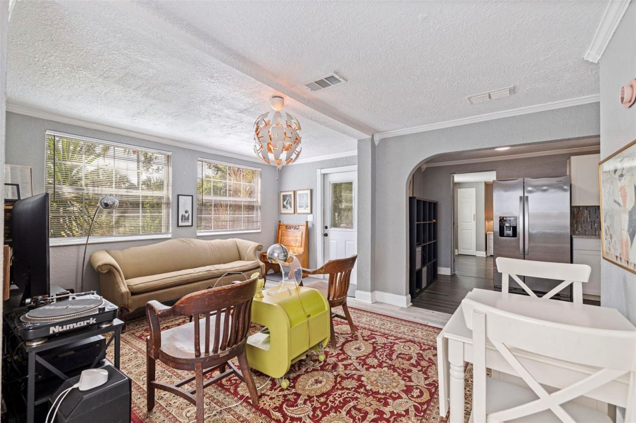 2031 44th Avenue N, Saint Petersburg, FL 33714 Photo