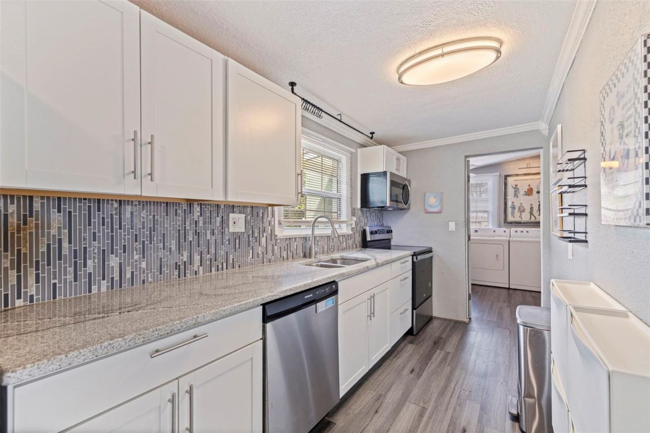 2031 44th Avenue N, Saint Petersburg, FL 33714 Photo