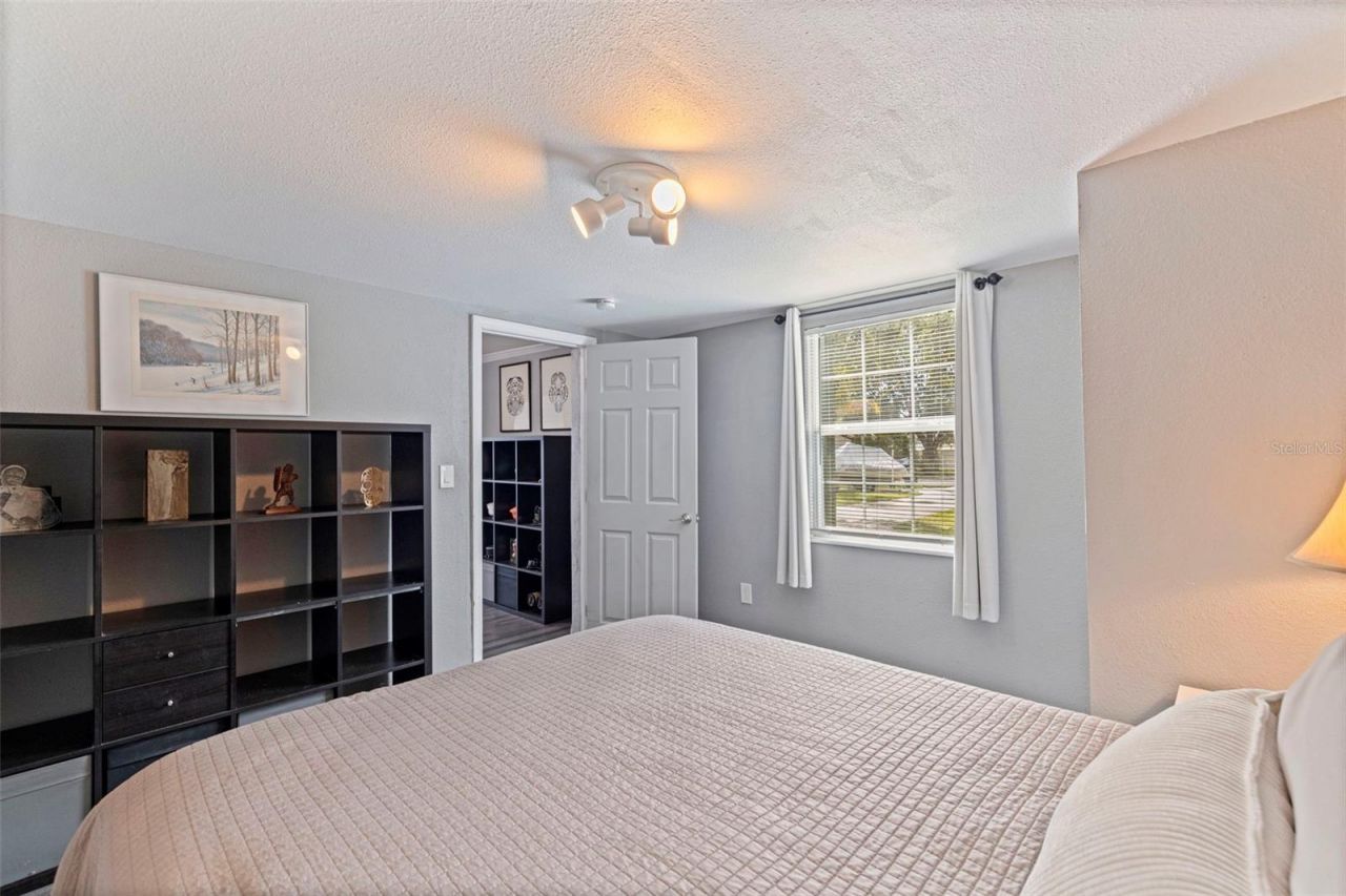 2031 44th Avenue N, Saint Petersburg, FL 33714 Photo