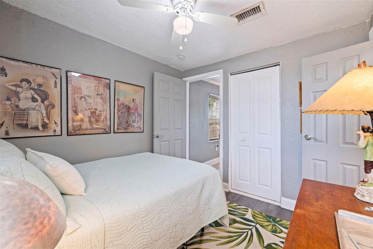 2031 44th Avenue N, Saint Petersburg, FL 33714 Photo