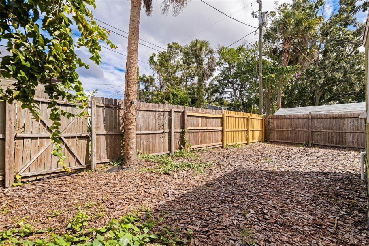 2031 44th Avenue N, Saint Petersburg, FL 33714 Photo