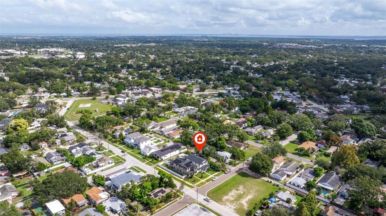 2031 44th Avenue N, Saint Petersburg, FL 33714 Photo