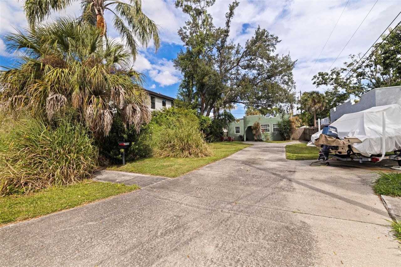 2031 44th Avenue N, Saint Petersburg, FL 33714 Photo