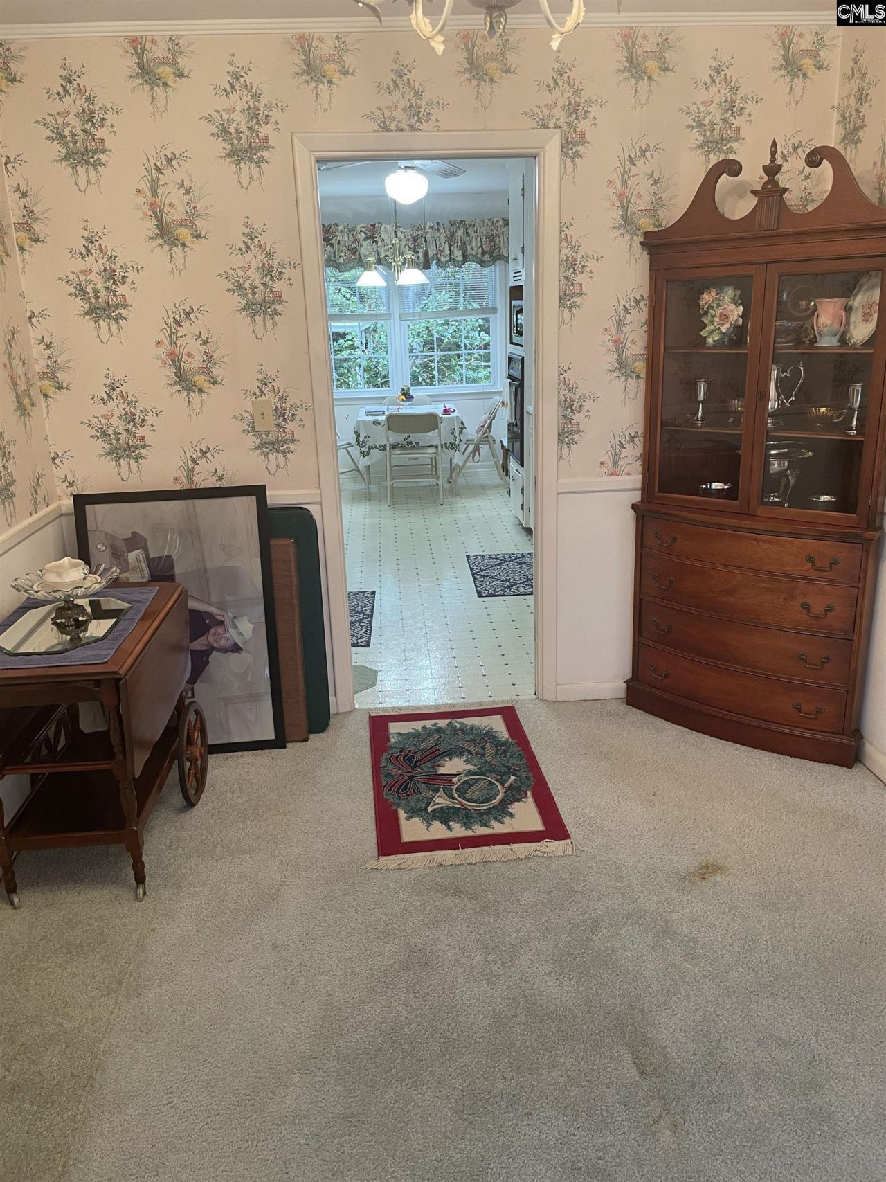 2753 Hillcrest Street Photo 7