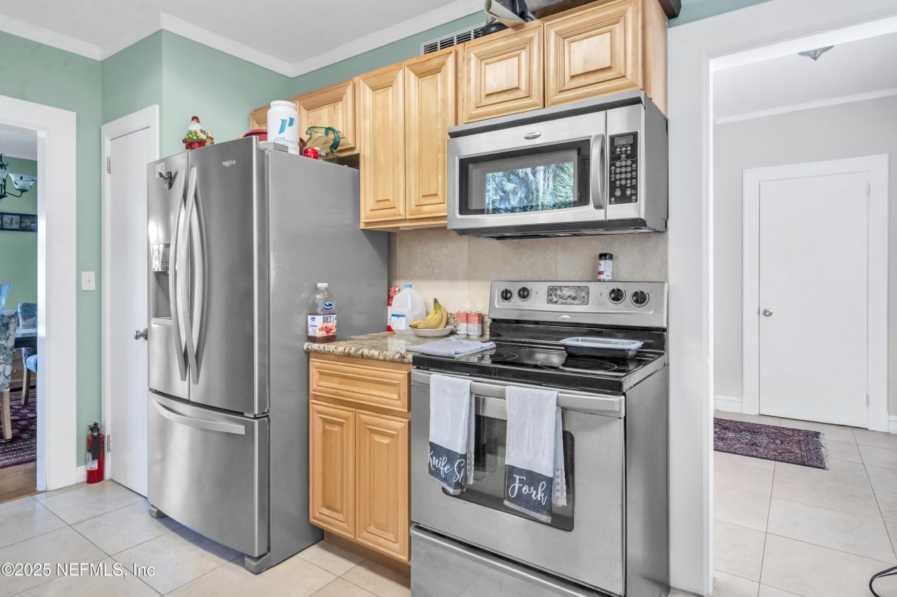 1409 Gay Avenue, Jacksonville, FL 32207 Photo