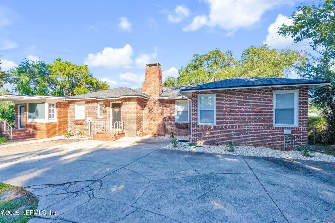 1409 Gay Avenue, Jacksonville, FL 32207 Photo