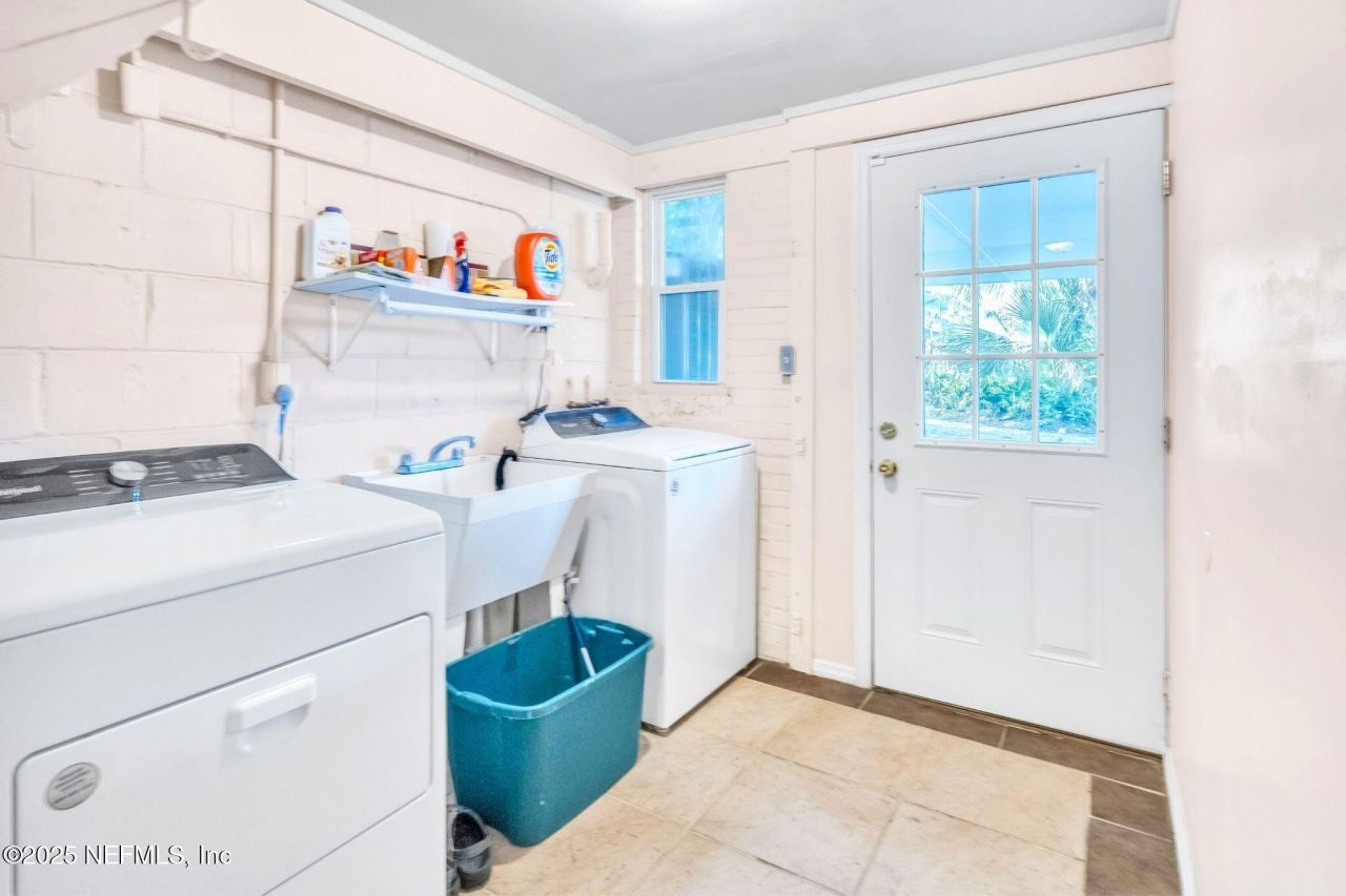 1409 Gay Avenue, Jacksonville, FL 32207 Photo