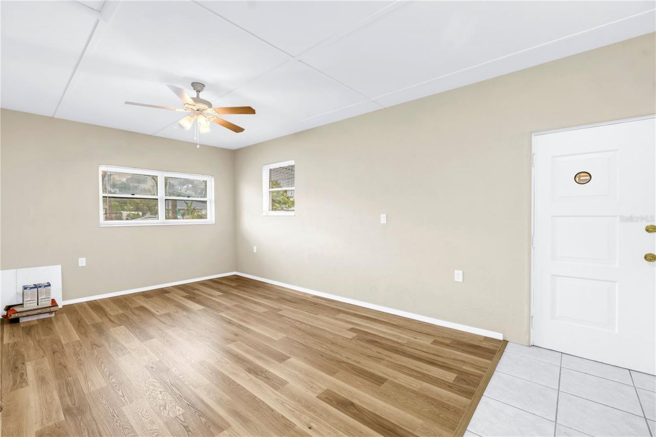 6623 16th Street N, Saint Petersburg, FL 33702 Photo