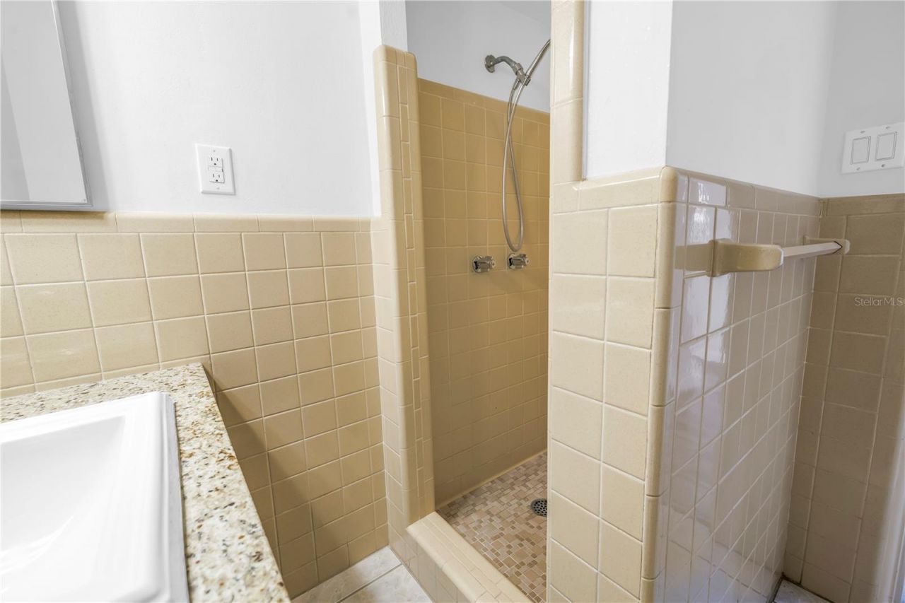 6623 16th Street N, Saint Petersburg, FL 33702 Photo