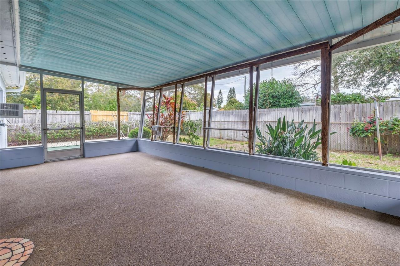 6623 16th Street N, Saint Petersburg, FL 33702 Photo