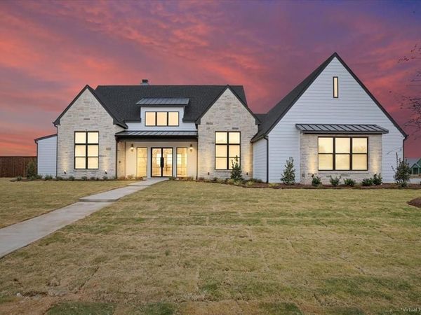 919 Fawn Drive, McGregor, TX 76657